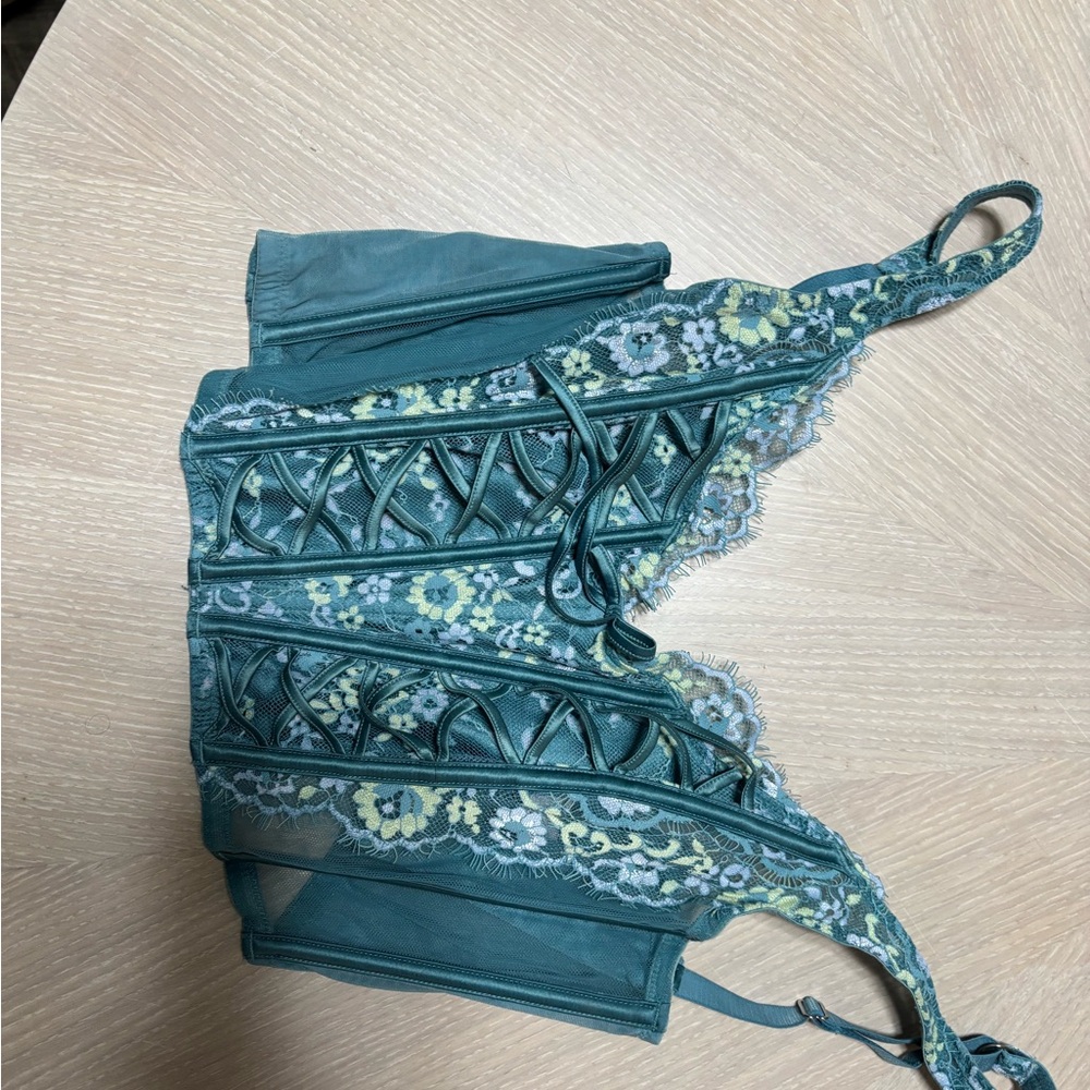 Victoria’s Secret Elegant Lace Bustier in Teal - Picture 2 of 4